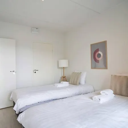 Norden Homes Nordic With Free Parking 아파트 *