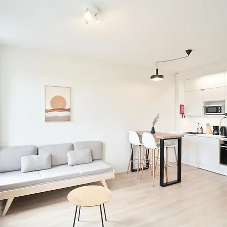 Norden Homes Nordic With Free Parking Apartament