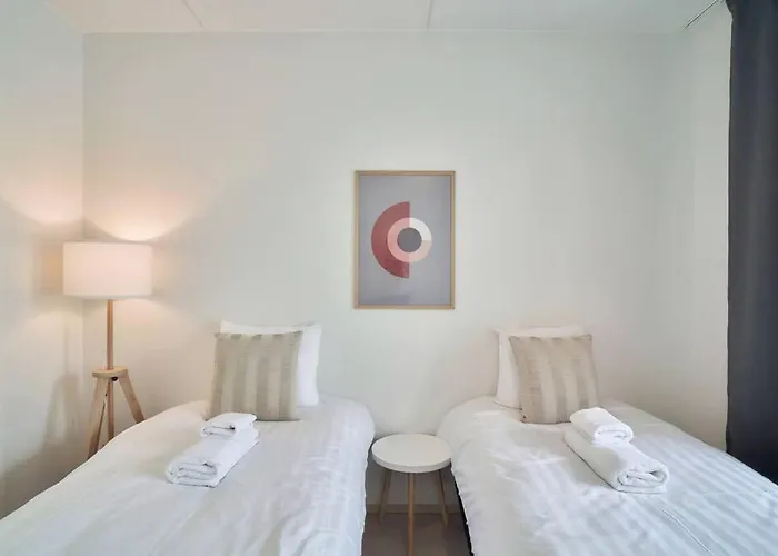 Norden Homes Nordic With Free Parking *