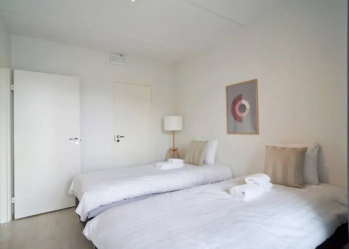 Norden Homes Nordic With Free Parking Daire *